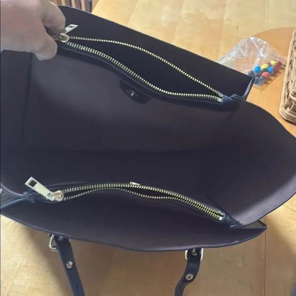 Big Buddha Elegant Black Leather Tote Bag - Picture 5 of 7